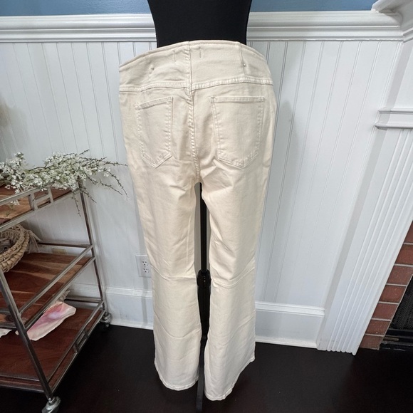 NWT Free People Penny Pull on Flare Jeans ~ White~ size 32 🤍 - Picture 9 of 15